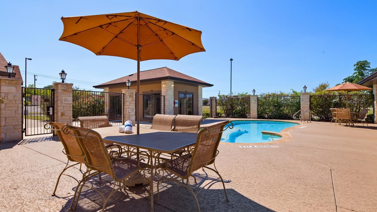 Microtel Inn & Suites By Wyndham Round Rock Exterior foto